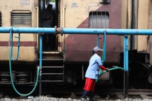 railway employees bonus