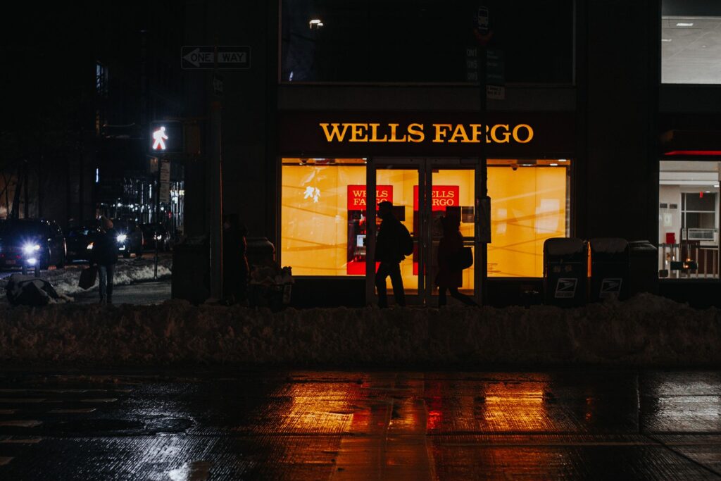 Wells Fargo Nasdaq hold